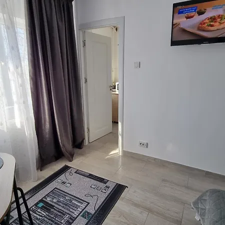 Garsoniera Apartment Giurgiu Exterior photo